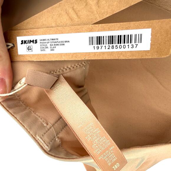 Skims Ultimate Push-Up Strapless Bra Clay New with tags Size 38D - Picture 2 of 4